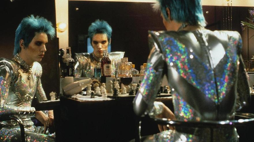 Filmstill_Velvet Goldmine_1